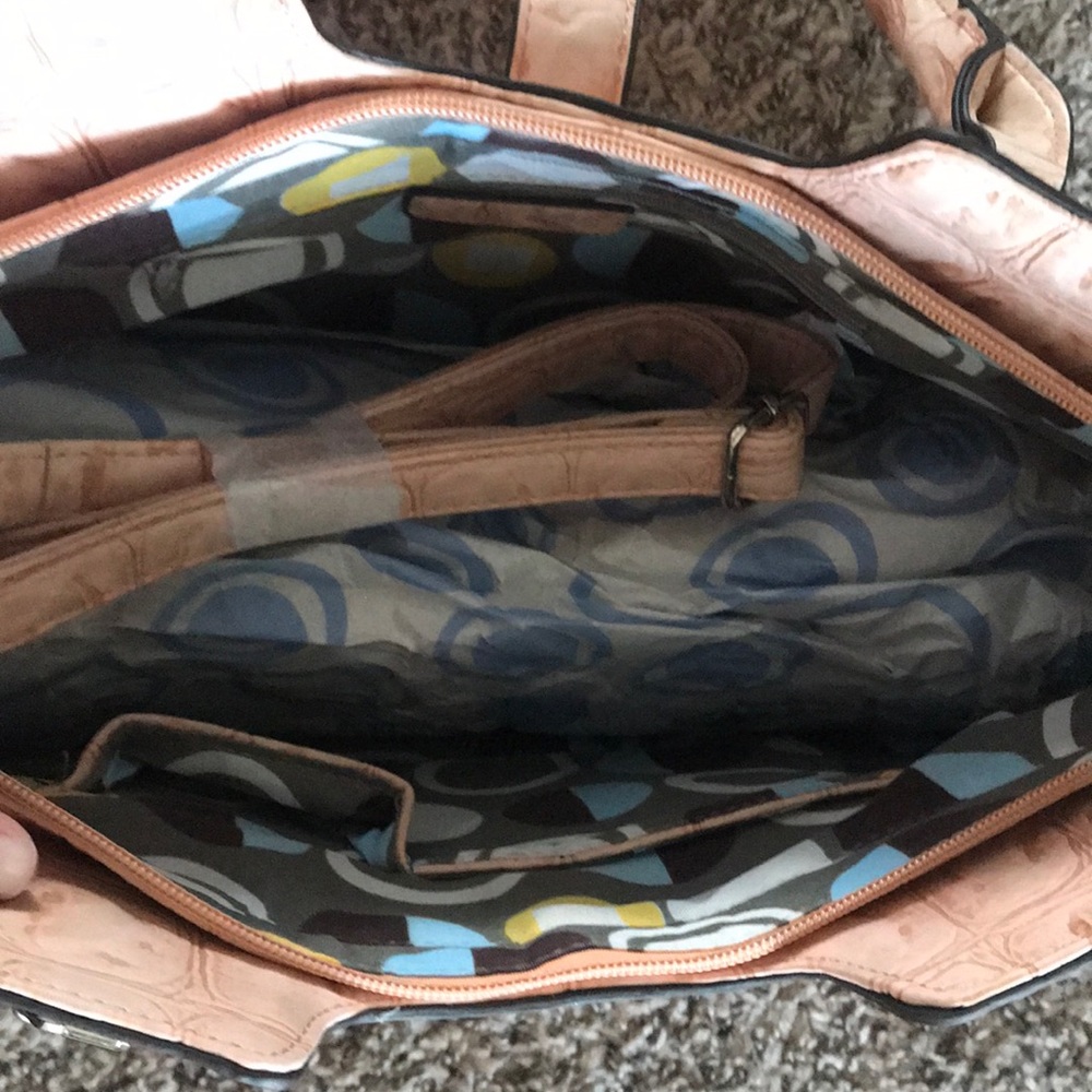 Handbag - Picture 2 of 2
